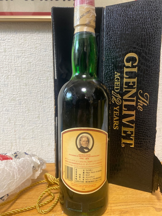 ウイスキー グレンリベット 12年 赤アザミ 750ml 43% （お酒）の商品画像 - 査定依頼日：2026年1月7日 - 最高査定価格：15,000円