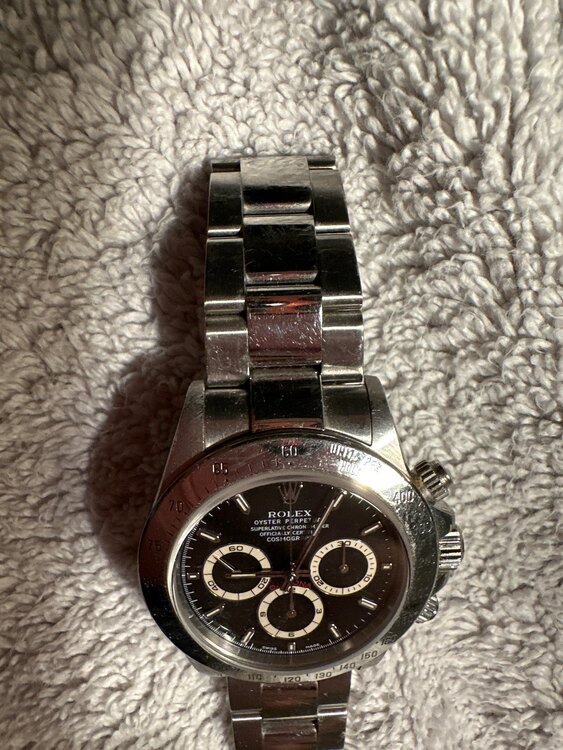 ロレックス デイトナ 1652（高級時計）の商品画像 - 査定依頼日：2025年2月5日 - 最高査定価格：4,000,000円