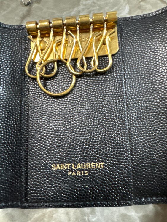 レザーキーケース　モノグラム（ブランド財布・小物）の商品画像 - 査定依頼日：2025年4月2日 - 最高査定価格：10,000円