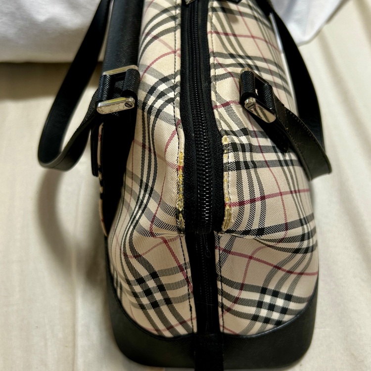 不明（ブランドバッグ）の商品画像 - 査定依頼日：2025年6月28日 - 最高査定価格：8,000円