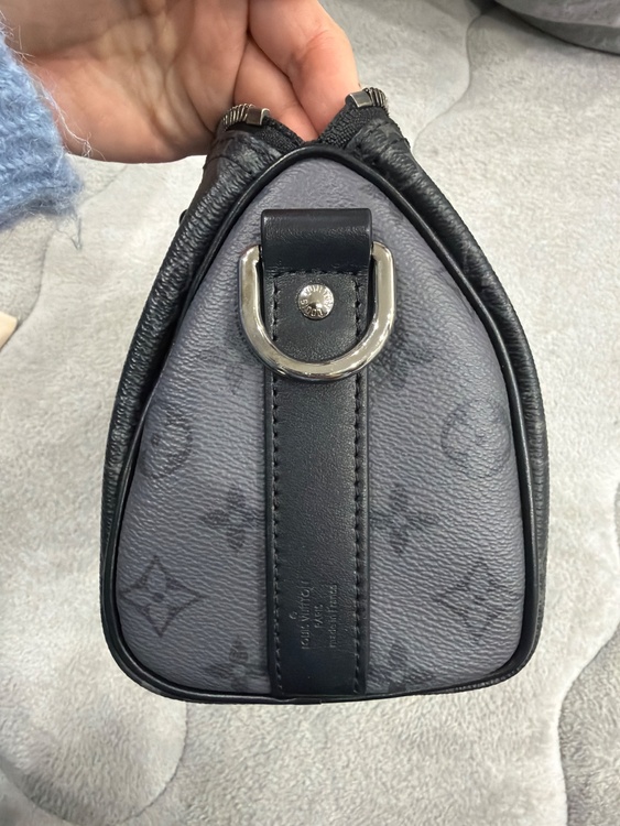 モノグラム・エクリプス キーポル・バンドリエール（ブランドバッグ）の商品画像 - 査定依頼日：2026年2月1日 - 最高査定価格：240,000円