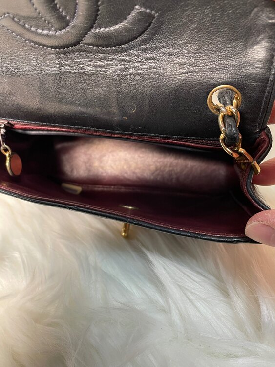 シャネル ショルダーバッグ チェーン ラムスキン ミニマトラッセ（ブランドバッグ）の商品画像 - 査定依頼日：2025年2月24日 - 最高査定価格：250,000円