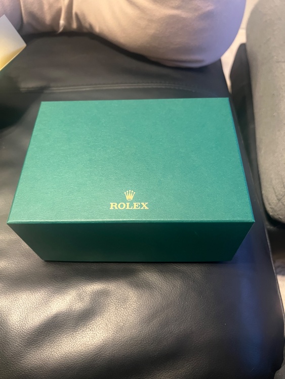 ロレックス パーペチュアル 124200 べーしん（高級時計）の商品画像 - 査定依頼日：2026年1月26日 - 最高査定価格：1,450,000円