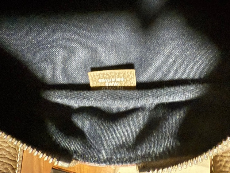 エルメス ヴィクトリア （ブランドバッグ）の商品画像 - 査定依頼日：2025年9月10日 - 最高査定価格：480,000円