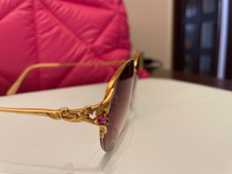 メガネ（金・貴金属）の商品画像 - 査定依頼日：2026年4月2日 - 最高査定価格：180,000円