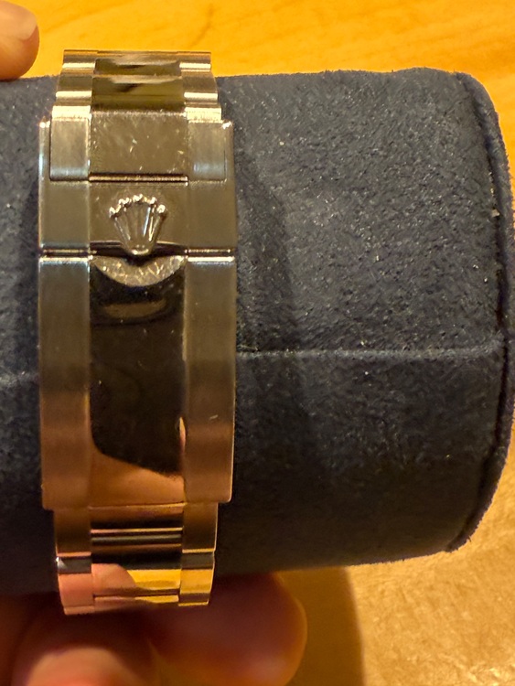 116500LN ステンレス　黒文字盤（高級時計）の商品画像 - 査定依頼日：2025年10月5日 - 最高査定価格：3,720,000円