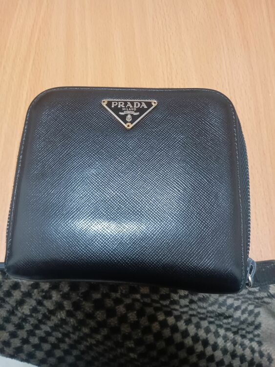 プラダ  （ブランドバッグ）の商品画像 - 査定依頼日：2025年11月20日 - 最高査定価格：10,000円