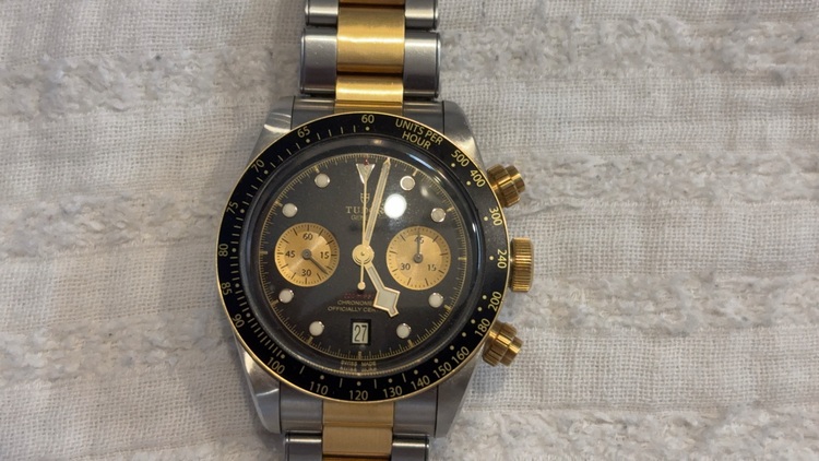 チューダー ブラックベイ 79363N （高級時計）の商品画像 - 査定依頼日：2025年9月28日 - 最高査定価格：560,000円