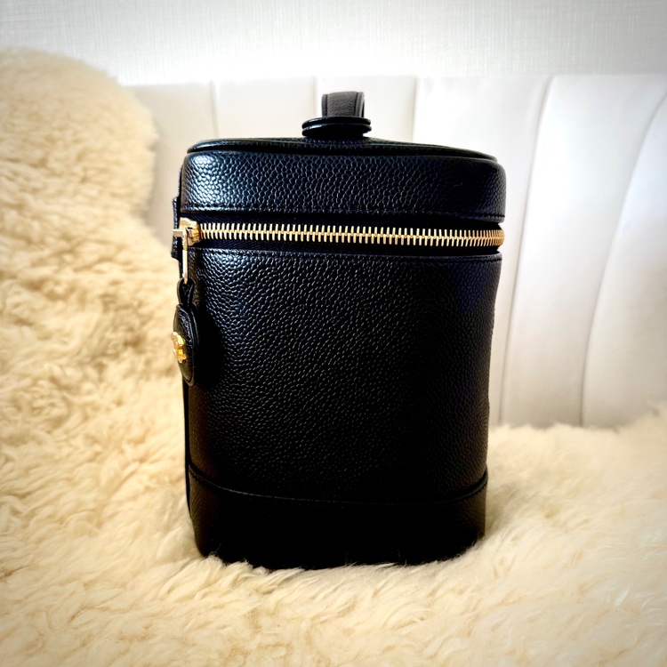 CHANEL バニティバッグ キャビアスキン ココマーク Gカード有（ブランドバッグ）の商品画像 - 査定依頼日：2026年5月13日 - 最高査定価格：125,000円