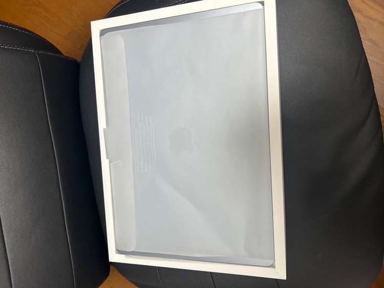 15インチMacbookAir（PC・タブレット）の商品画像 - 査定依頼日：2025年12月24日 - 最高査定価格：90,000円