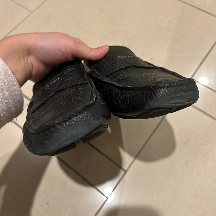 ドライビングシューズ　サイズ7（古着・ファッション）の商品画像 - 査定依頼日：2025年3月9日 - 最高査定価格：2,000円