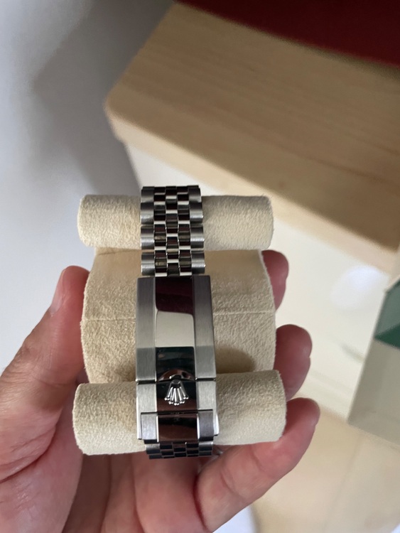 ロレックス GMTマスター （高級時計）の商品画像 - 査定依頼日：2025年10月27日 - 最高査定価格：2,770,000円