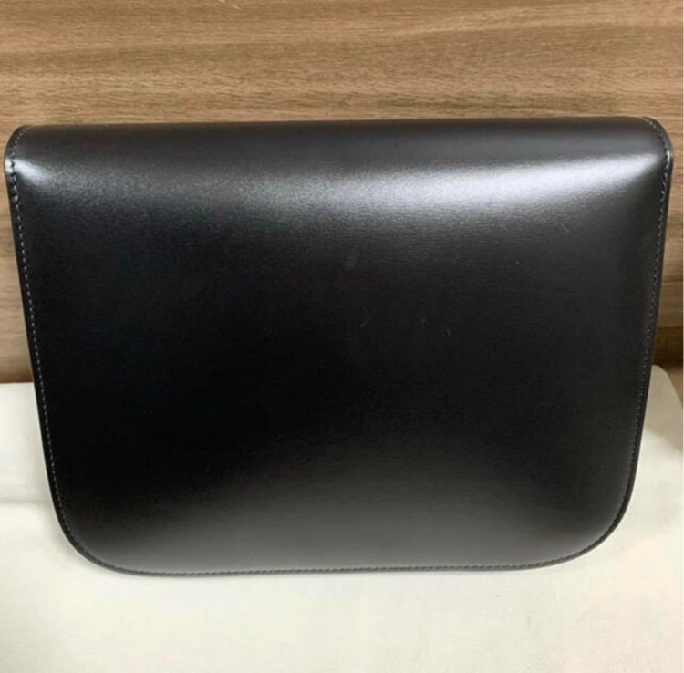 セリーヌ  （ブランドバッグ）の商品画像 - 査定依頼日：2025年7月31日 - 最高査定価格：70,000円