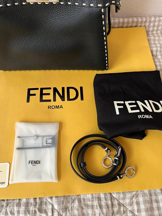 フェンディ  （ブランドバッグ）の商品画像 - 査定依頼日：2024年12月15日 - 最高査定価格：280,000円