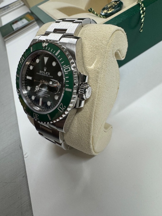 ロレックス サブマリーナー 116610l（高級時計）の商品画像 - 査定依頼日：2026年1月16日 - 最高査定価格：3,170,000円