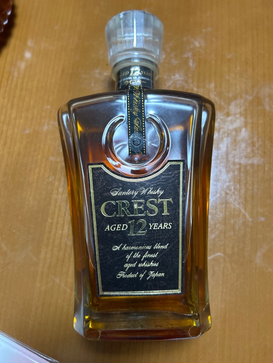 サントリー　クレスト12（お酒）の商品画像 - 査定依頼日：2025年8月31日 - 最高査定価格：2,700円