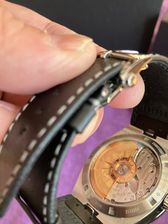 ヴァシュロン コンスタンタン オーヴァーシーズ ☆ヴァシュロンコンスタンタン/オーヴァーシーズ　デュアルタイム Ref.7900V/110A-B333 フルセット(2023年8月) （高級時計）の商品画像 - 査定依頼日：2025年5月1日 - 最高査定価格：3,000,000円