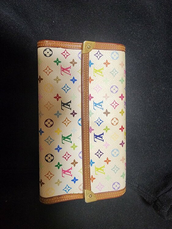 Louis Vuitton マルチカラーモノグラム 長財布（ブランド財布・小物）の商品画像 - 査定依頼日：2026年1月21日 - 最高査定価格：10,000円