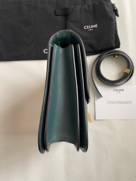 セリーヌ  （ブランドバッグ）の商品画像 - 査定依頼日：2026年4月18日 - 最高査定価格：150,000円