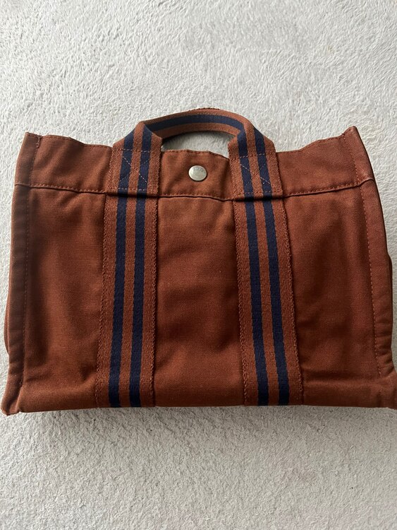 フールトゥ（ブランドバッグ）の商品画像 - 査定依頼日：2025年3月31日