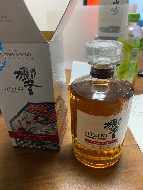 ブロッサムハーモニー2022（お酒）の商品画像 - 査定依頼日：2025年3月23日 - 最高査定価格：17,000円