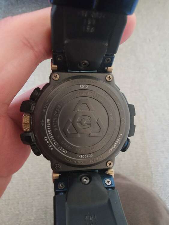 G-SHOCK その他 MTG-B100（高級時計）の商品画像 - 査定依頼日：2025年4月25日 - 最高査定価格：75,000円