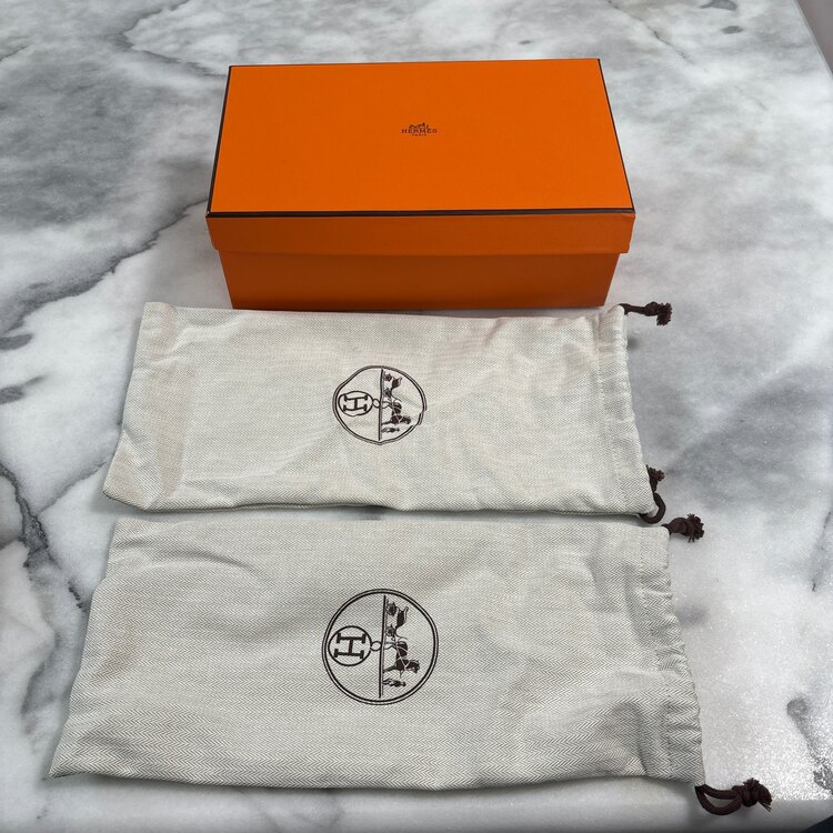 エルメス ミュール オズ（古着・ファッション）の商品画像 - 査定依頼日：2025年3月30日 - 最高査定価格：20,000円