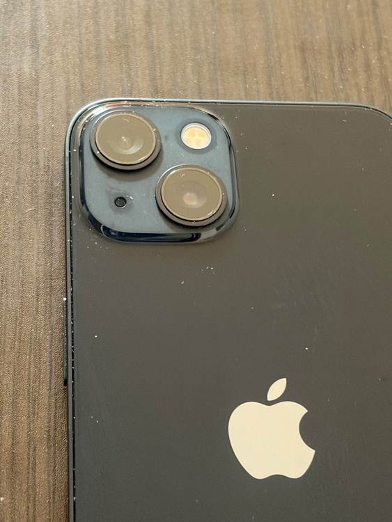 iPhone 13 256GB SIMフリー（スマホ）の商品画像 - 査定依頼日：2026年3月31日 - 最高査定価格：34,000円