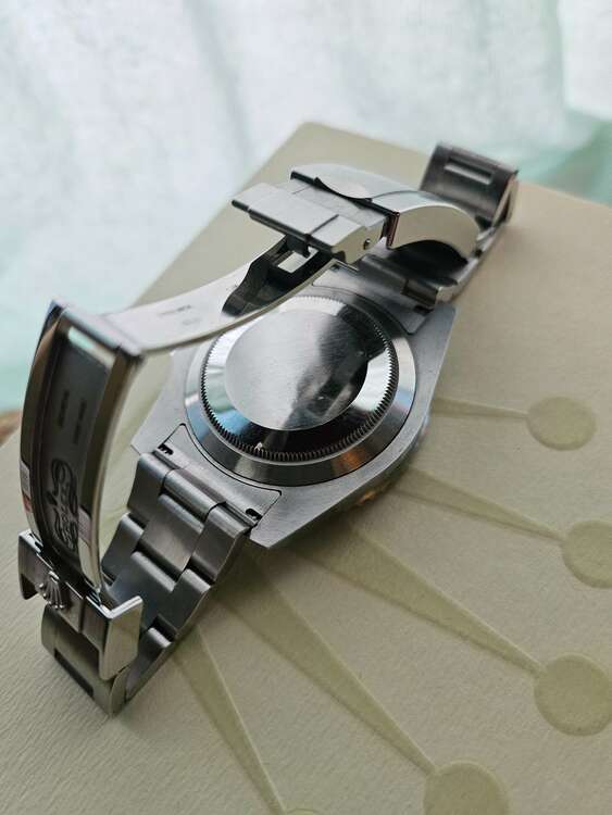 ロレックス サブマリーナー 116610LN（高級時計）の商品画像 - 査定依頼日：2024年12月16日 - 最高査定価格：1,450,000円