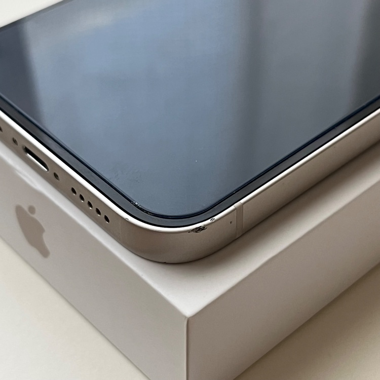 iPhone iPhone 13 128GB SIMフリー（スマホ）の商品画像 - 査定依頼日：2026年8月3日 - 最高査定価格：35,000円