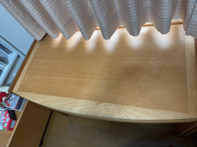 学習机（家具・寝具）の商品画像 - 査定依頼日：2025年5月11日 - 最高査定価格：2,000円