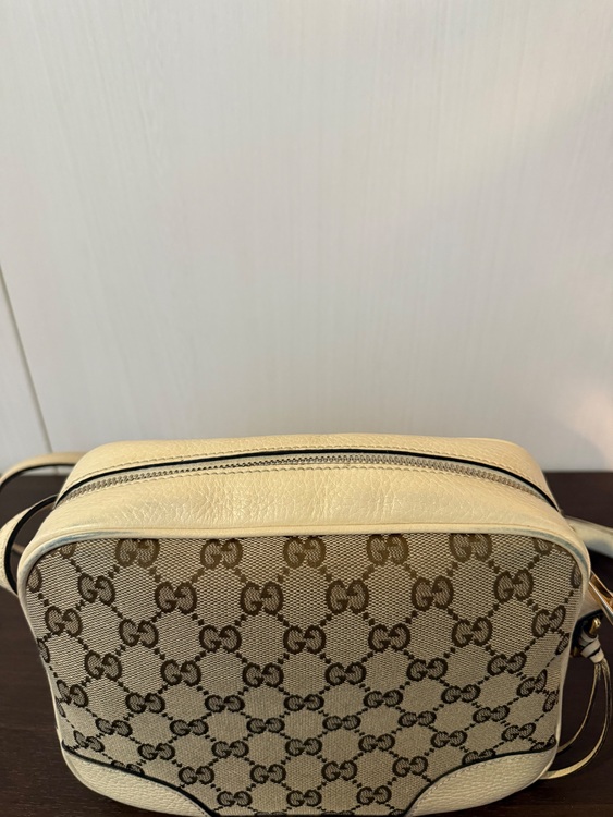 GUCCI GGスプリームキャンバス ショルダーバッグ（アイボリー）（ブランドバッグ）の商品画像 - 査定依頼日：2025年10月7日 - 最高査定価格：75,000円