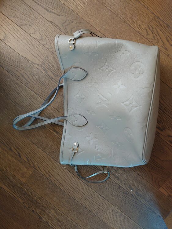 ネヴァーフル（ブランドバッグ）の商品画像 - 査定依頼日：2025年9月3日 - 最高査定価格：330,000円