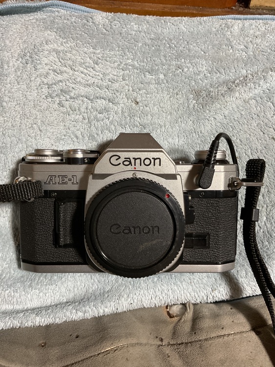 Ae1（カメラ）の商品画像 - 査定依頼日：2025年9月2日 - 最高査定価格：15,500円