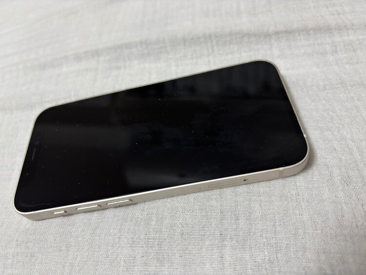 iPhone12mini（スマホ）の商品画像 - 査定依頼日：2025年5月11日 - 最高査定価格：20,000円