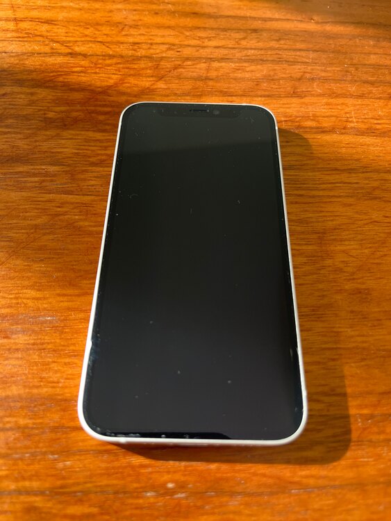 iPhone12mini（スマホ）の商品画像 - 査定依頼日：2025年1月4日 - 最高査定価格：24,000円