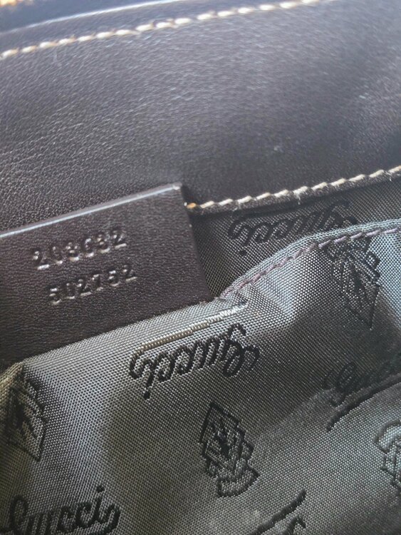 Gucci hysteria （ブランドバッグ）の商品画像 - 査定依頼日：2026年5月18日 - 最高査定価格：20,000円