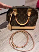 アルマ（ブランドバッグ）の商品画像 - 査定依頼日：2026年3月2日 - 最高査定価格：150,000円