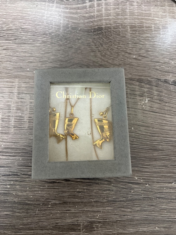 ディオール  （ブランドバッグ）の商品画像 - 査定依頼日：2026年3月19日 - 最高査定価格：12,000円