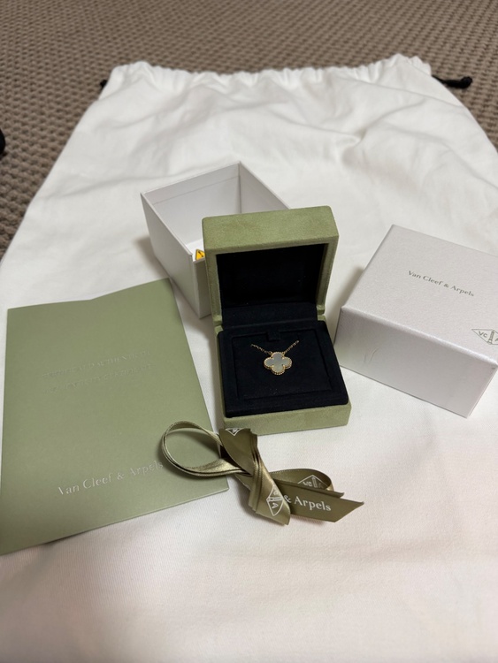 ヴィンテージアルハンブラネックレスMOP（金・貴金属）の商品画像 - 査定依頼日：2026年3月27日 - 最高査定価格：450,000円