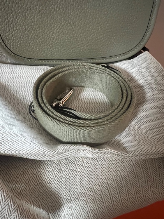 エブリン16Amazonショート（ブランドバッグ）の商品画像 - 査定依頼日：2025年8月13日 - 最高査定価格：350,000円