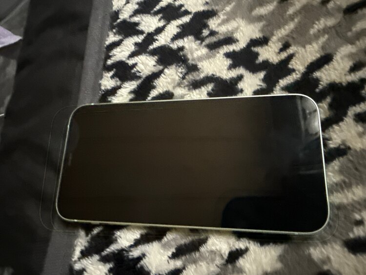 iPhone12（スマホ）の商品画像 - 査定依頼日：2025年3月11日 - 最高査定価格：23,000円