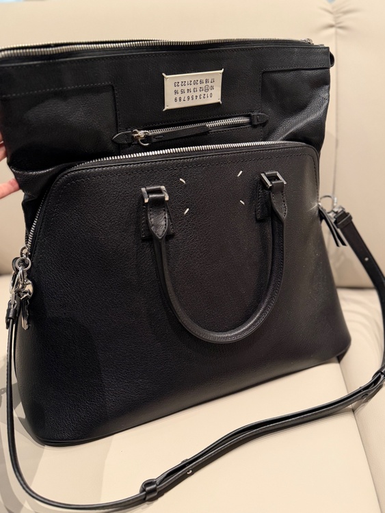 メゾンマルジェラ　5AC ラージ（ブランドバッグ）の商品画像 - 査定依頼日：2026年2月13日 - 最高査定価格：100,000円