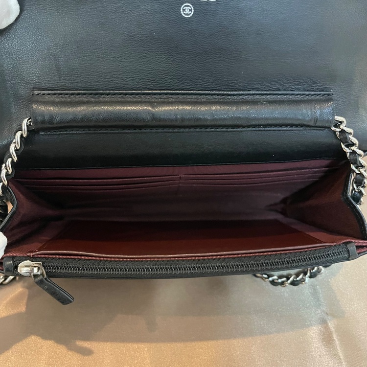 シャネル　ラムスキン チェーンウォレット（ブランドバッグ）の商品画像 - 査定依頼日：2025年6月8日 - 最高査定価格：170,000円