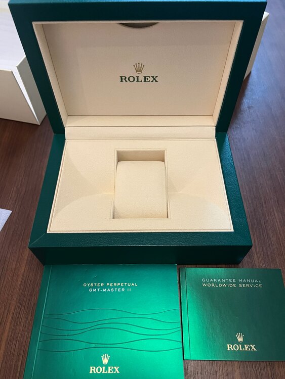 ロレックス ヨットマスター 11668（高級時計）の商品画像 - 査定依頼日：2025年3月22日 - 最高査定価格：100,000円