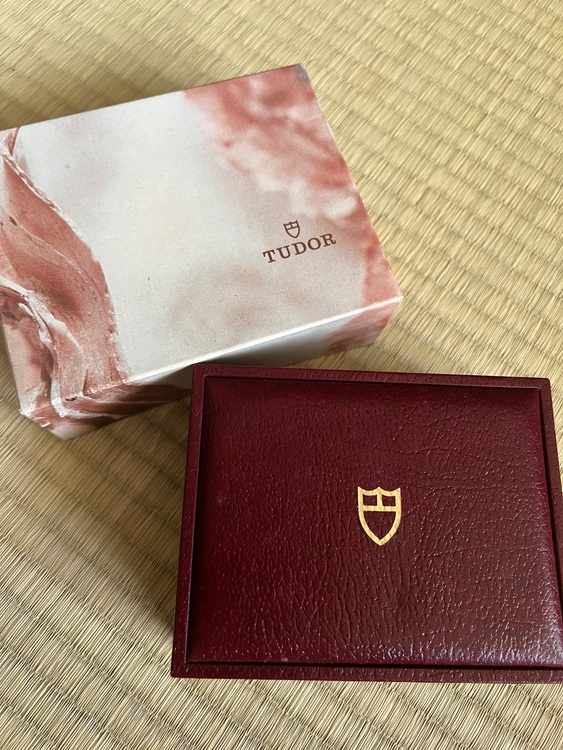 チューダー その他 7916（高級時計）の商品画像 - 査定依頼日：2025年9月1日 - 最高査定価格：800,000円