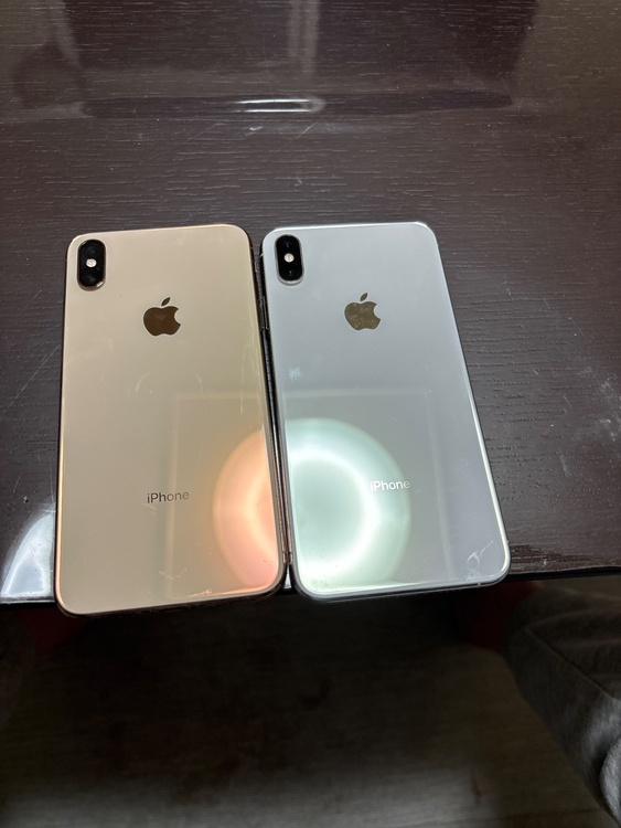 iPhone Xs MAX（スマホ）の商品画像 - 査定依頼日：2026年2月8日 - 最高査定価格：15,000円
