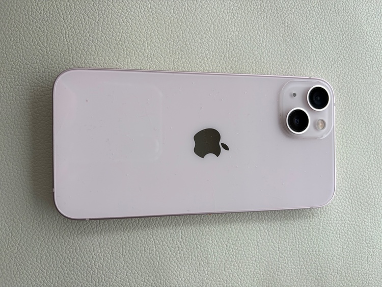 iPhone iPhone 13 128GB SIMフリー（スマホ）の商品画像 - 査定依頼日：2026年6月8日 - 最高査定価格：40,000円