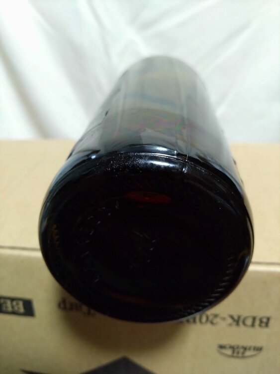 ヘネシーナジェーナ（お酒）の商品画像 - 査定依頼日：2026年3月23日 - 最高査定価格：20,500円