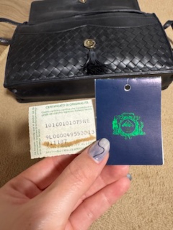 イントレチャート（ブランドバッグ）の商品画像 - 査定依頼日：2025年7月20日 - 最高査定価格：35,000円